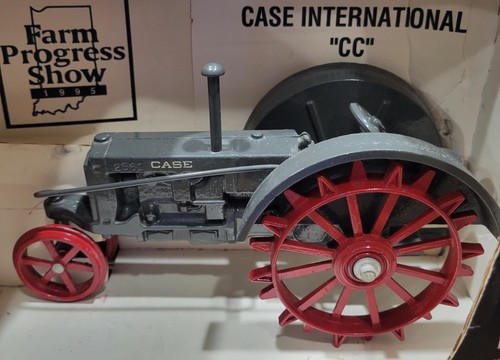 1/16 CASE IH "CC" Diecast Tractor 1995 Farm Progress Show Scale Models With Box - Picture 2 of 7