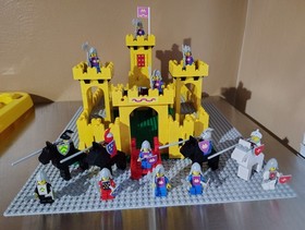 1979 Lego Yellow Castle Vintage 375 / 6075 Complete Mint Collectors Condition