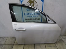 09 10 11 12 13 14 HYUNDAI GENESIS Right Front Door