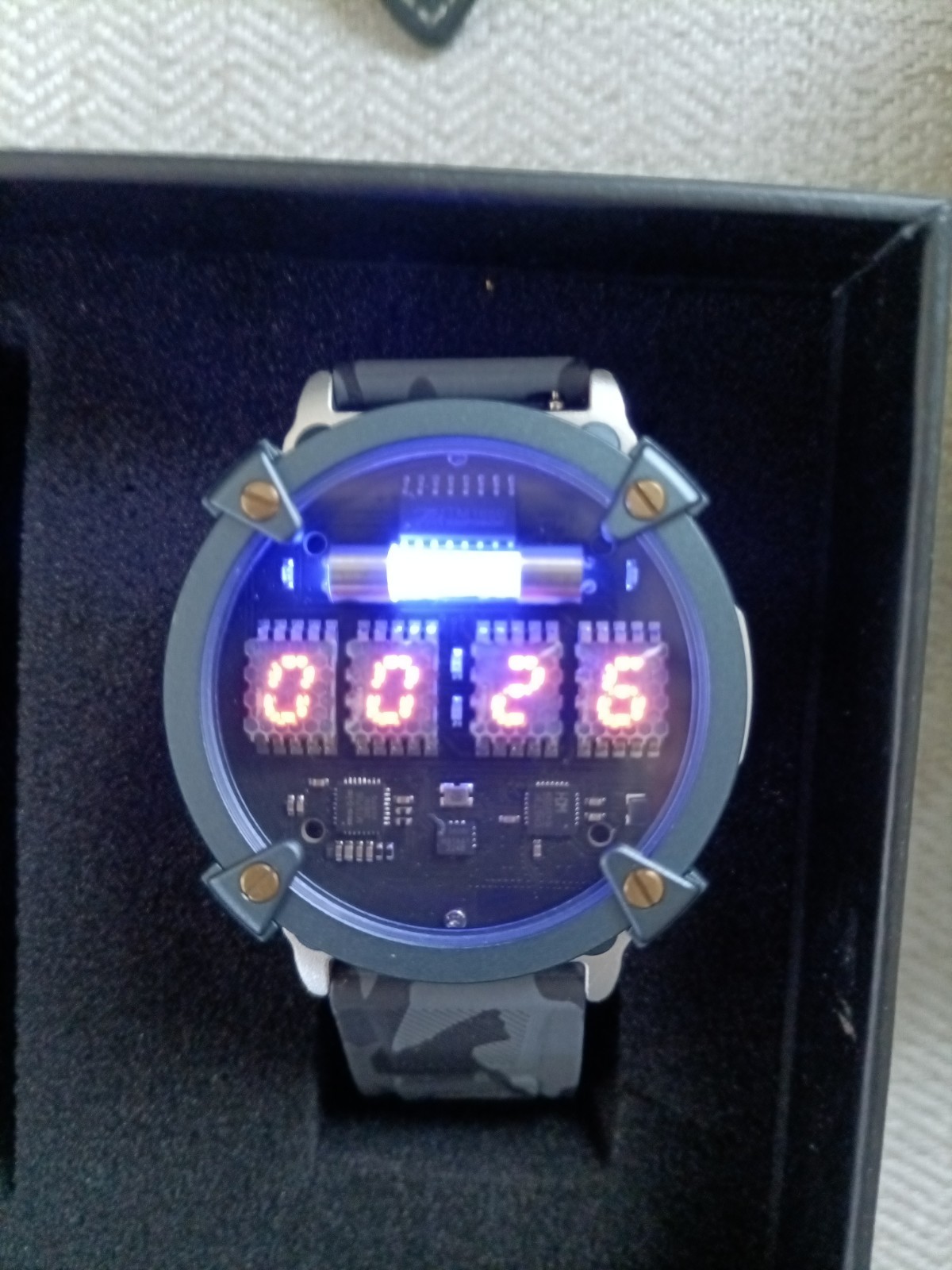 Nixie Watch LED Bluetooth Controlled - image 1