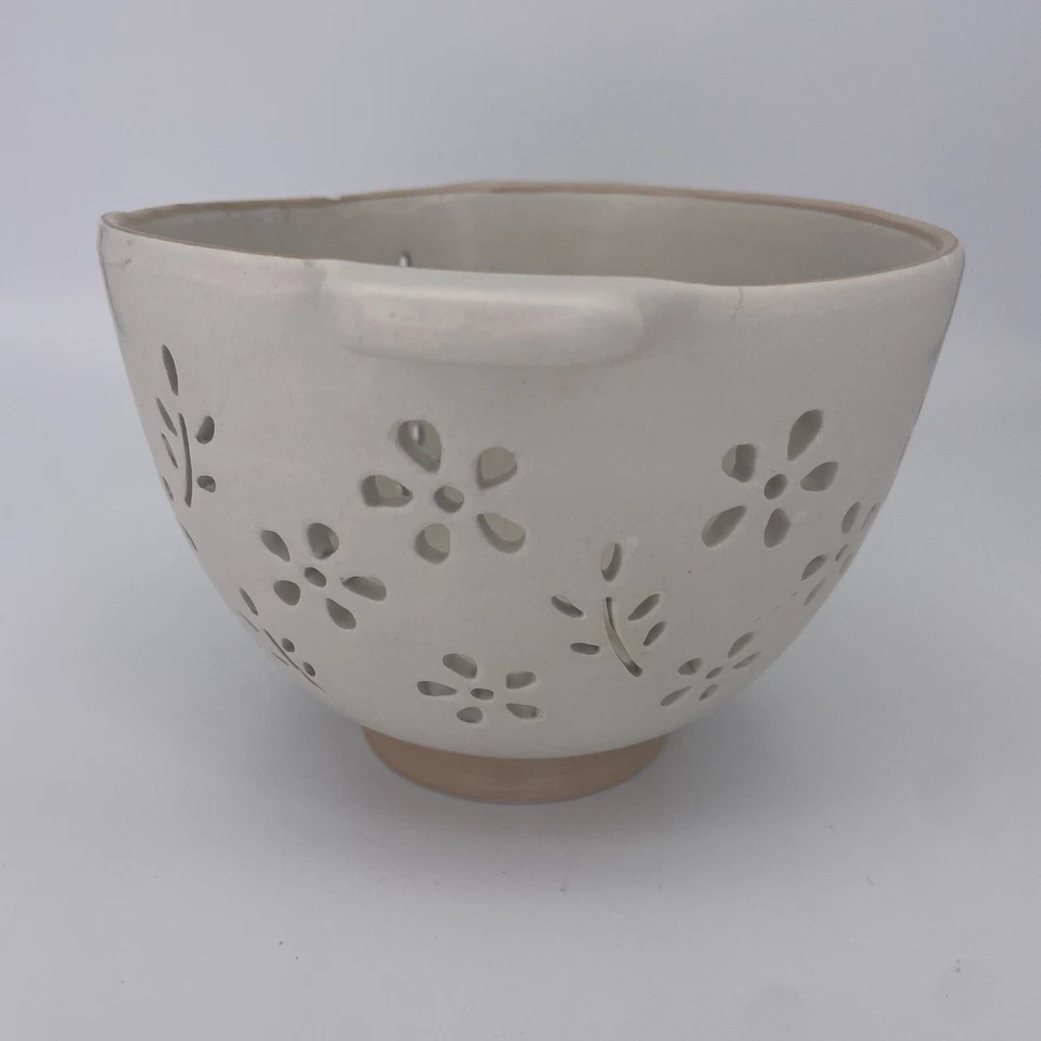 Natural Earthenware Ceramic Berry Fruit Colander Small, 6”Wx4.25”H- Ivory Beige - Image 4 of 4