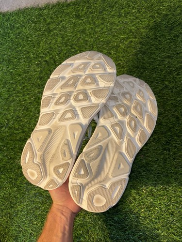 Zapatos para correr Hoka One One Clifton 9 anchos para mujer talla 8,5D triple blanco - Imagen 5 de 6