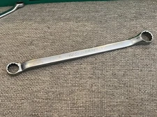 SNAP ON TOOLS ISA XB2022 5/8" x 11/16" Chrome Double Box Wrench, 10º Offset
