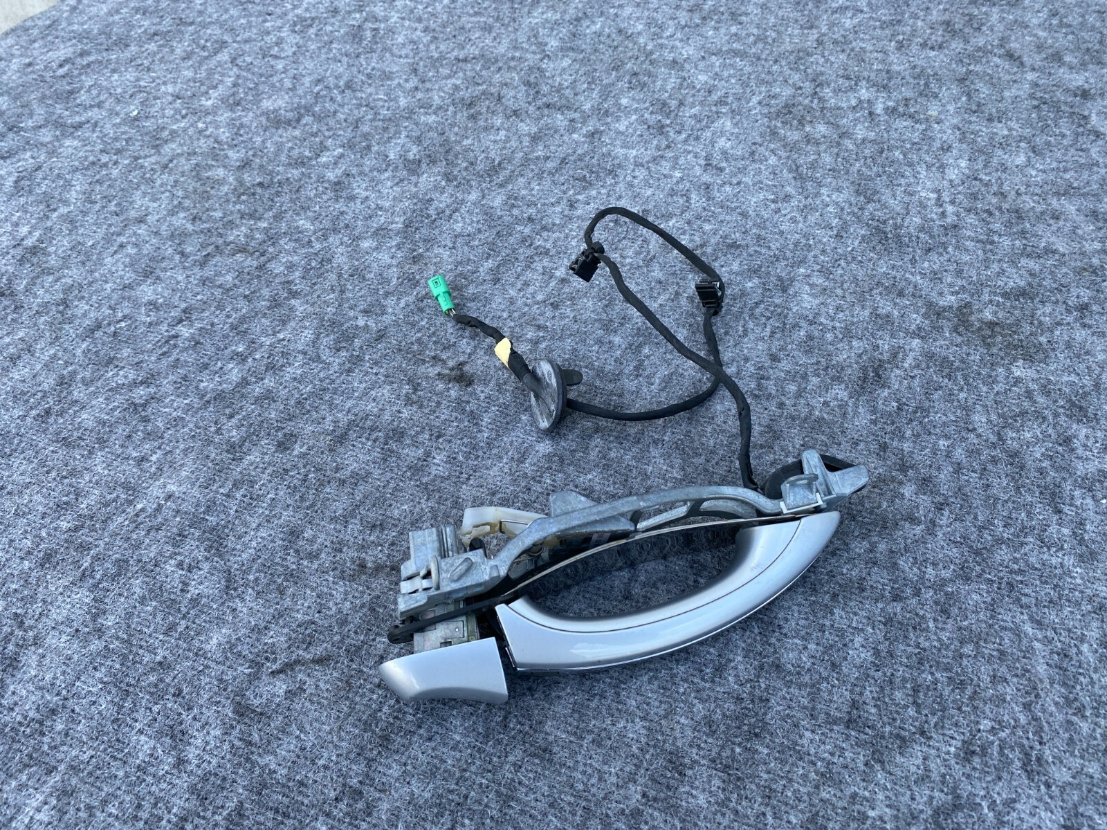 FRONT OR REAR DOOR HANDLE CHROME BENTLEY CONTINENTAL FLYING SPUR (06-12) OEM