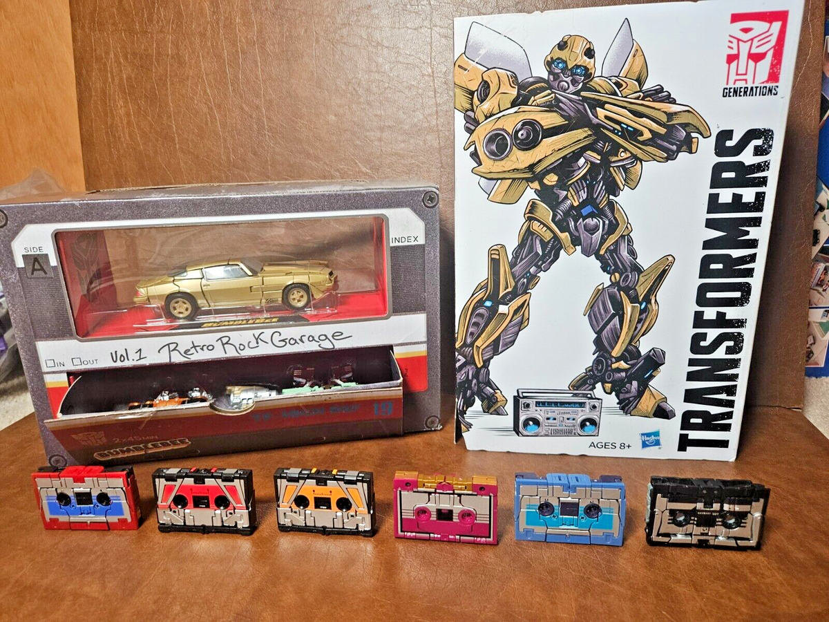 NEW SDCC 2018 HASBRO TRANSFORMERS BUMBLEBEE VOL 1 RETRO w/8