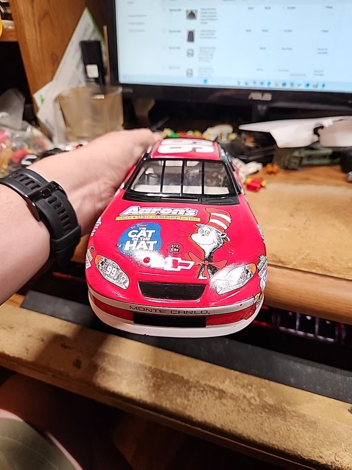 MICHAEL WALTRIP #99 Aaron's / CAT IN THE HAT 2003 Monte Carlo 1:18 Action Racing - Image 3 of 4