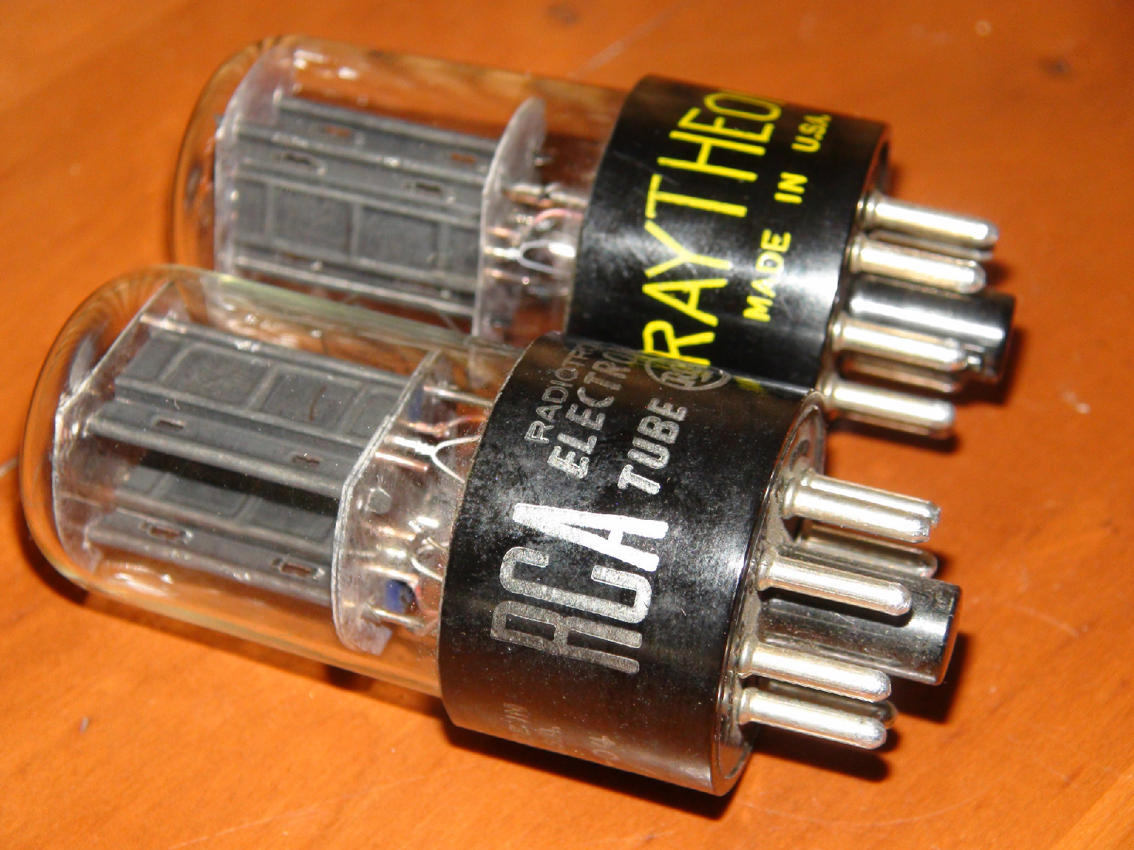 2 RCA Raytheon 6SN7 GT Black Plates Audio Tubes  2875/2640 2575/252