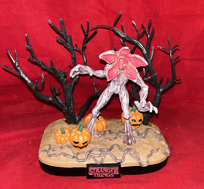 Stranger Things Figure Statue Demogorgon Scene Halloween Rare 8  Collectible
