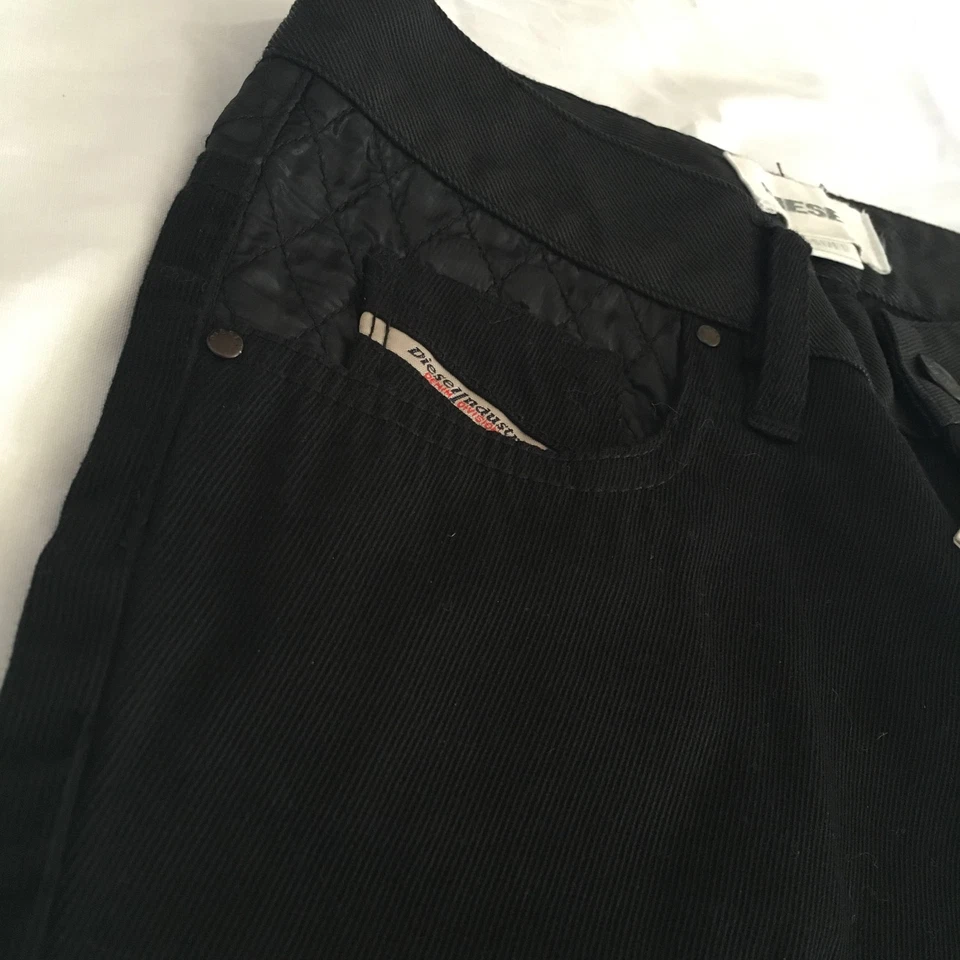 "Pantalones cortos negros diésel Prabagi para niñas de 8 años nuevos con etiquetas precio de venta sugerido por el fabricante £79 4xxs 22"" 23" Foto 2 de 4