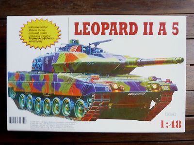 LEOPARD II A 5 model - engine included - 1/48th scale