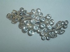 VINTAGE FAUX PEARL  RHINESTONE FLOWER METAL HAIR CLIP BARRETTE HAIR ACCESSORY