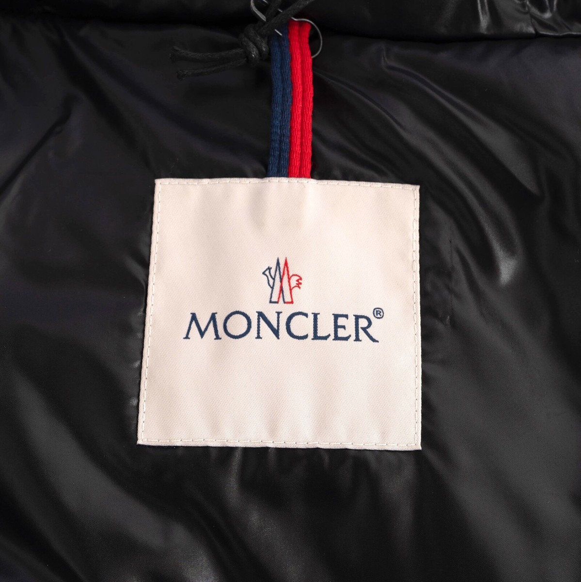 70854 auth MONCLER black 2020 DINARD FUR TRIM DOWN PUFFER 70854 auth MONCLER black 2020 DINARD FUR TRIM DOWN PUFFER