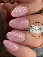 Red Aspen Press On Nails - San Valentín ROSA Laugh & Love, Brooklyn Almond Medium