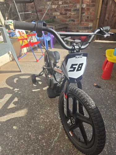 Revvi 16 800W Electric Balance Bike Black Excellent Condition