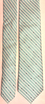 the tie bar 100% silk tie green with white stripe 2.5in skinny