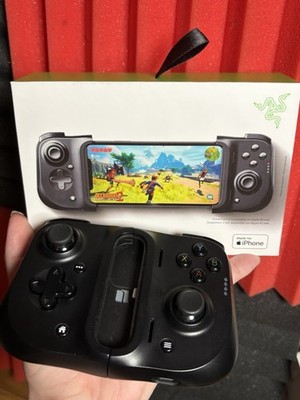 Razer Kishi v1 Game Controller For Lightning iPhone