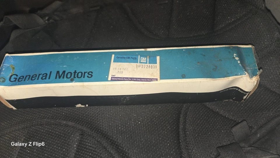 Brazo limpiaparabrisas Corvette GM #3724031 lado izquierdo 1956 a 1962 c1 vette nuevo en stock  Foto 4 de 4