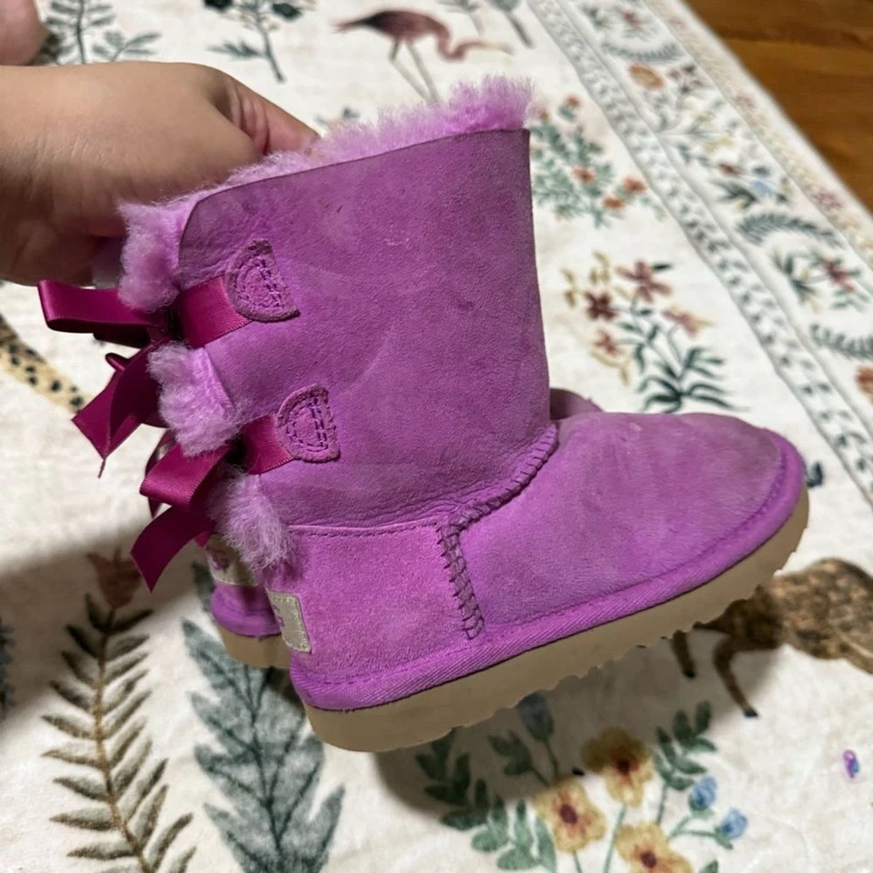 Botas UGG Niños Rosa Bailey Bow II Púrpura/Violeta Talla 10 Niño Pequeño Foto 4 de 4