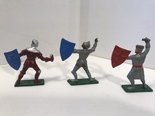 Starlux Knights Toy Soldiers Plastic Shield Medieval France - damaged