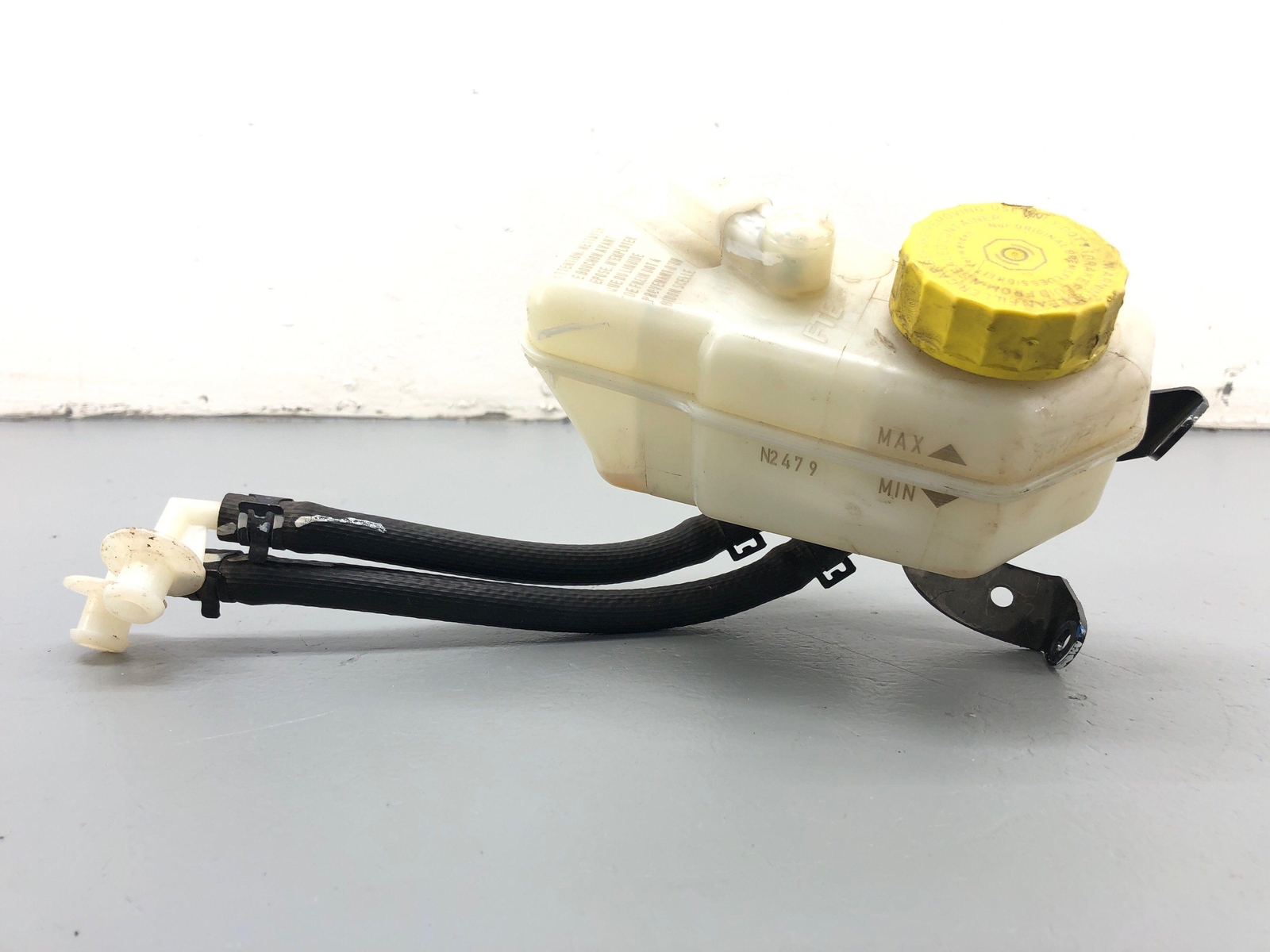 2020-2023 MCLAREN GT ENGINE BRAKE FLUID RESERVOIR OEM 2021 2022