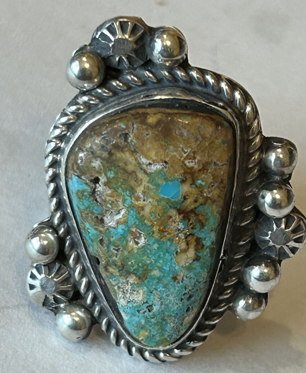 Outstanding Native American Navajo Royston Turquoise Sterling Silver Ring Signed Outstanding Native American Navajo Royston Turquoise Sterling Silver Ring Signed