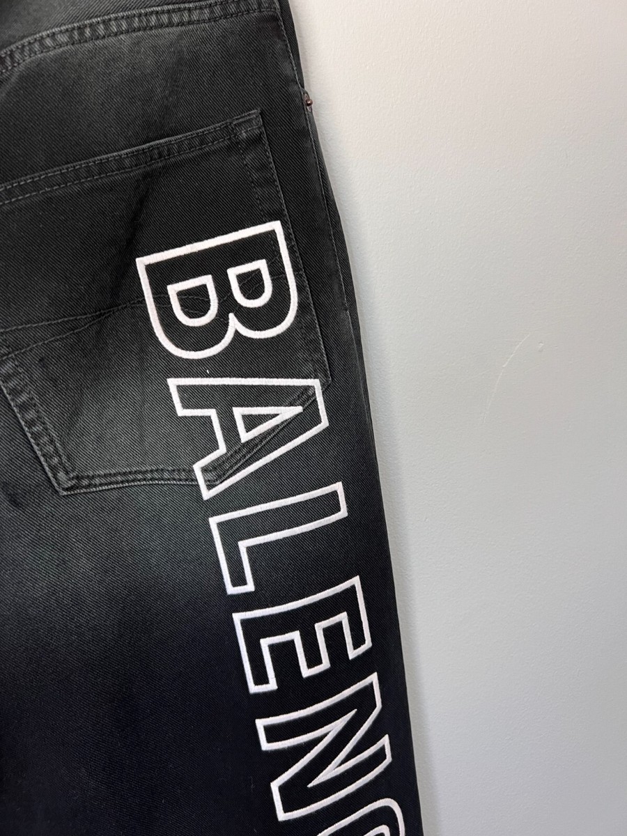 Balenciaga Embroidered Logo Baggy Denim - Size Small - Black Balenciaga Embroidered Logo Baggy Denim - Size Small - Black
