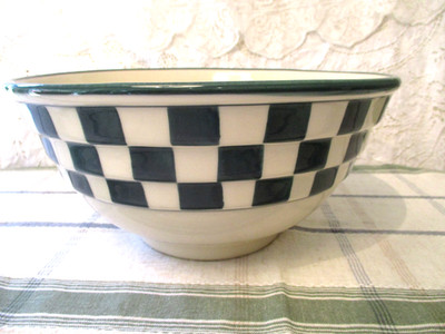 Hartstone Checkmates Green Check 11'' Large SERVING / Mixing BOWL 3 Rib - GUC
