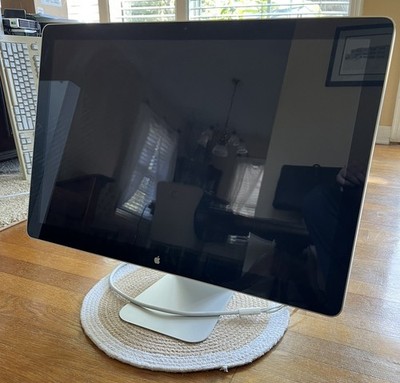 Apple Cinema Display LED (24-Inch)  LED Cinema Display - MB382LL/A - A1267