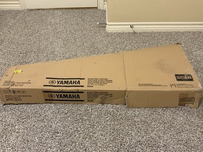 BRAND NEW Yamaha Pacifica PAC112V Electric Guitar - Black