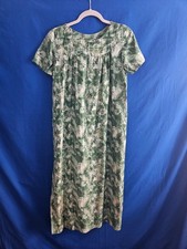 Vintage-Style Green Floral Print Midi Dress