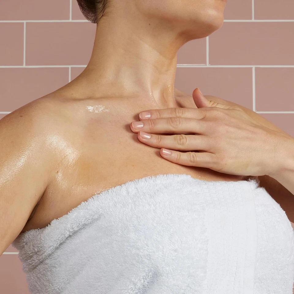 Soap & Glory Hydrate Expectations Suero corporal - Hialurónico que calma la sed... Foto 3 de 4