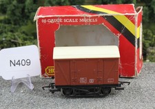 Hornby OO 1:76 R.242 BR Brown Ventilated Goods Van Grubby Good FNQHobbys N409