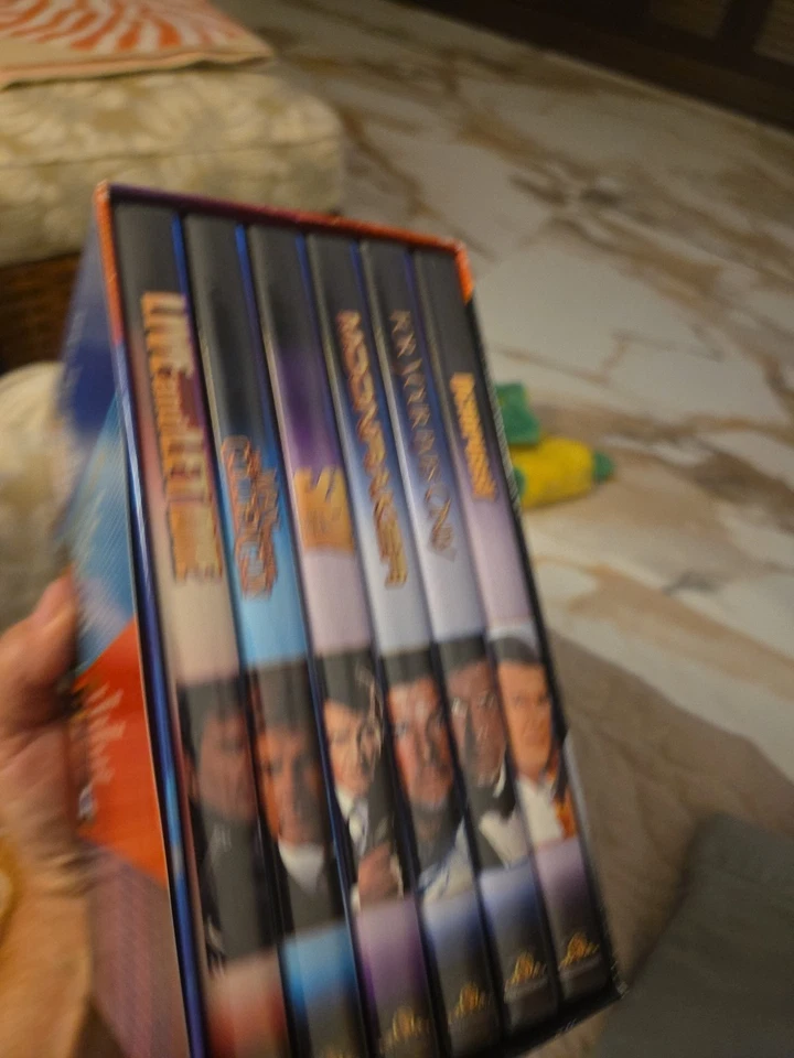 The James Bond Collection 007 Vol 2 6 Disc Box Set - Image 2 of 4