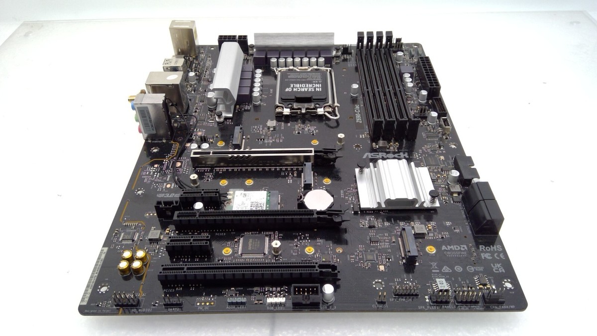 ASRock Z690-C/ac DDR4 Intel LGA1700 Intel PCLE5 ATX PC Motherboard