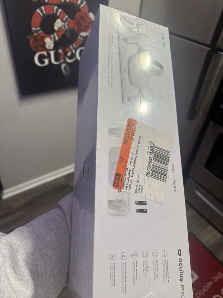 Anker Charging Dock with Rechargeable Batteries for Meta Quest 2 VR