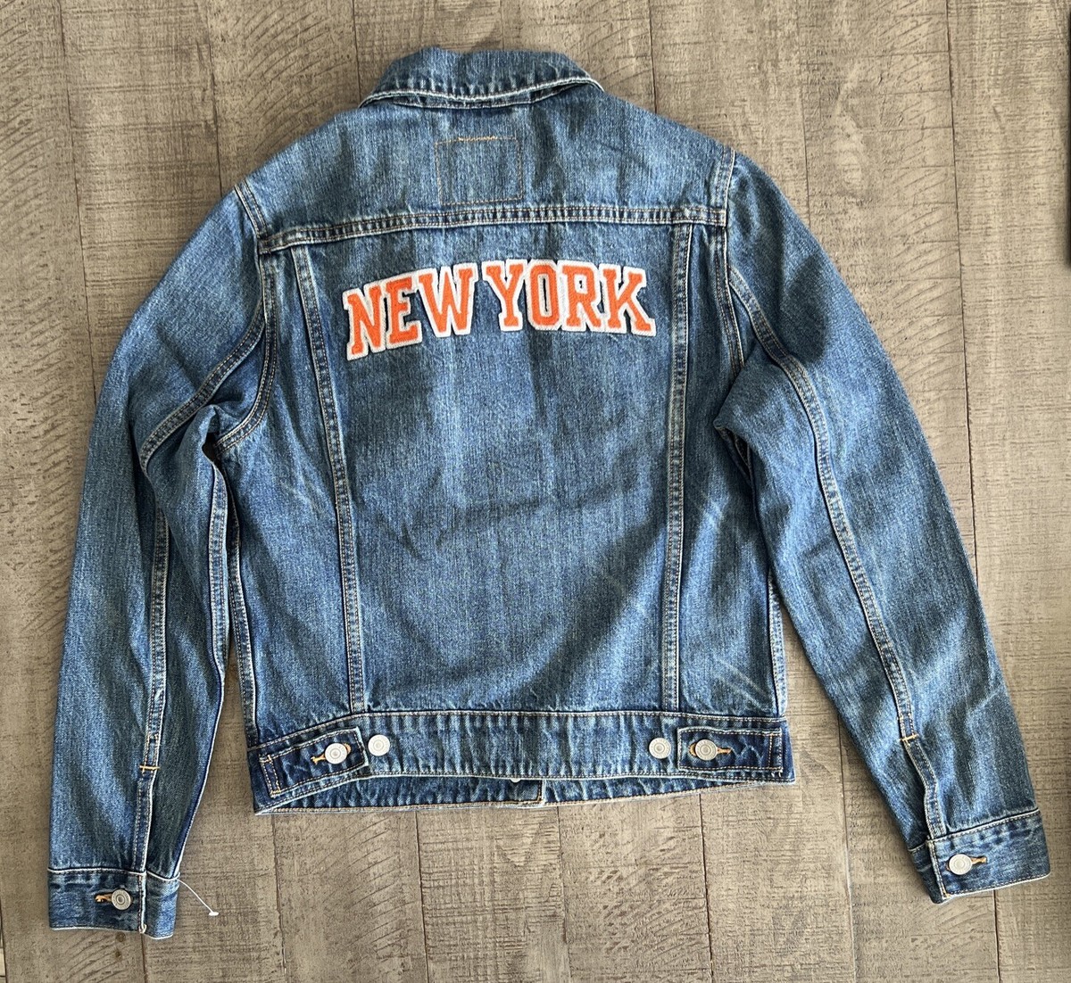 Levi's NBA New York Knicks Blue Denim Jean Jacket Levi's NBA New York Knicks Blue Denim Jean Jacket