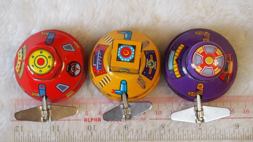 SPACE ROBOT wind up tinplate tin plated toy UFO car antique classic vehicle - Picture 7 of 9
