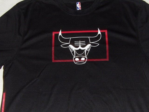 NBA Chicago Bulls Large Black Mens UNK Team Logo T-Shirt NWT - Picture 2 of 3