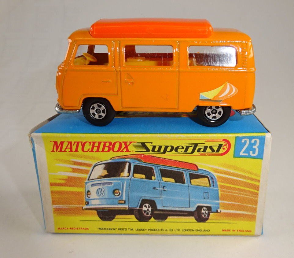 イギリスSuperfast製　 23番　フォルクスワーゲン　CAMPER イギリスSuperfast製 23番 フォルクスワーゲン CAMPER Matchbox
