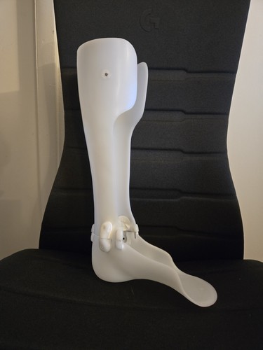 AFO Ankle Foot Orthosis - Lt, Hinged Ankle, White, No Hook/Loop Fastnr