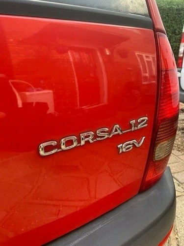 HOUSE-CLEARANCE-FIND-X-REG-2000-VAUXHALL-CORSA-B-VERY-LOW-MILEAGE-JUST-12000