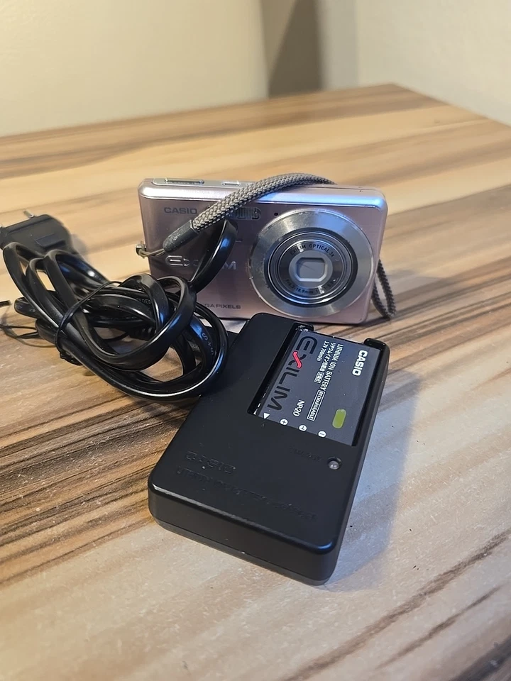 Casio Exilim EX-Z77, Rosa - Bild 4 von 4