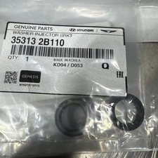 USA - New Genuine Hyundai Injector Washer Bracket 35313-2B110 (4 Pcs)