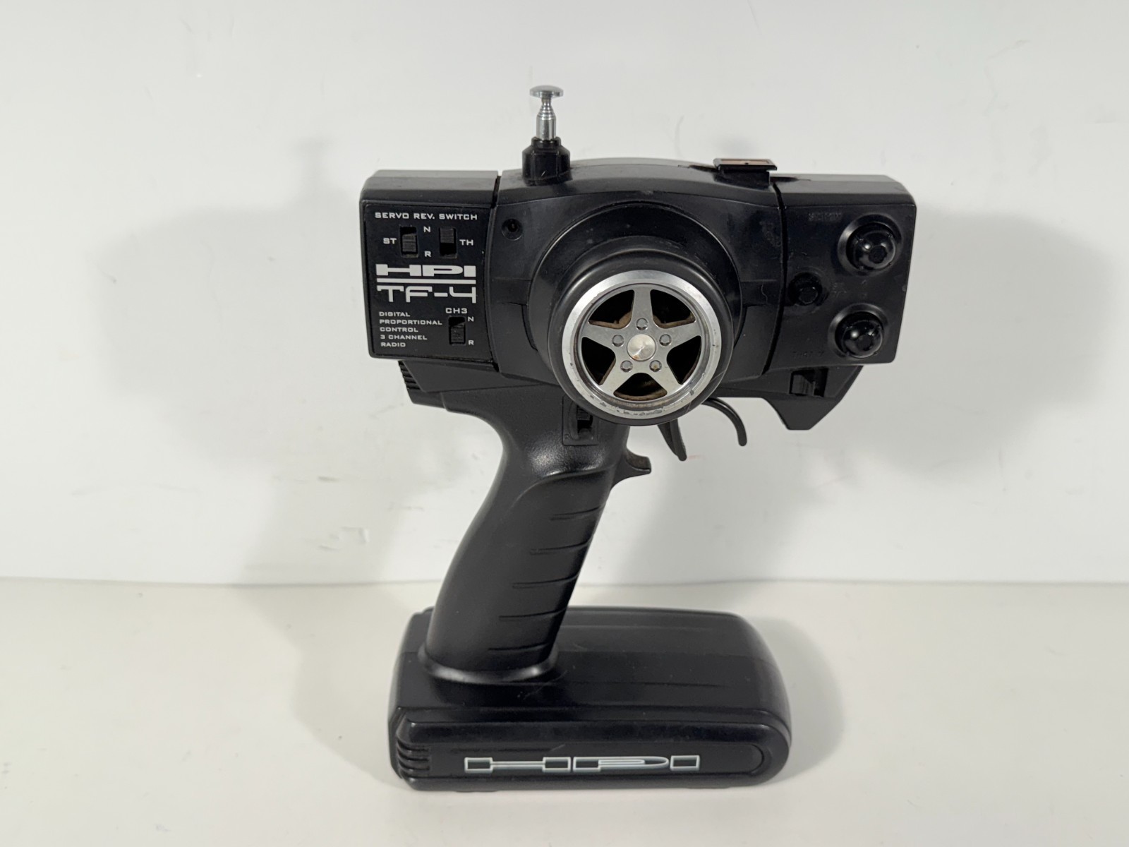 HPI racing TF-4 3-Channel AM Radio Transmitter w/ #3 CRYSTAL