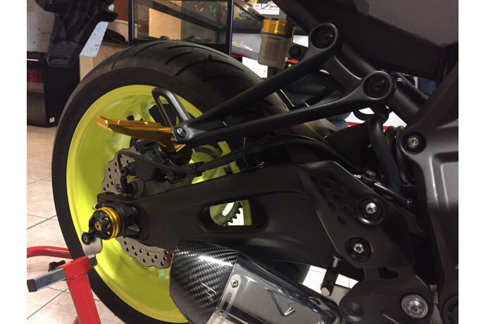 Pégases arrière dorés en alu usiné pour moto sportive Yamaha YZF-R125