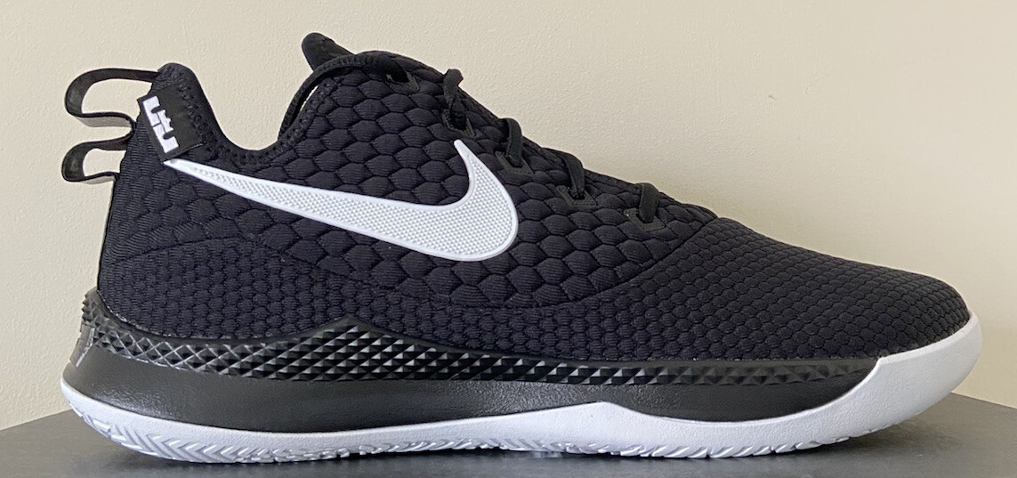 NEW Mens Nike Lebron James Witness III 