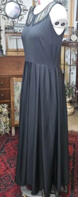 green emerald velvet dress Beaded Long Formal Dress with Cape Sleeves English Violet / 20