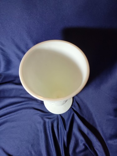 Vintage Milk Glass Vase 10” X 5” - Picture 4 of 4