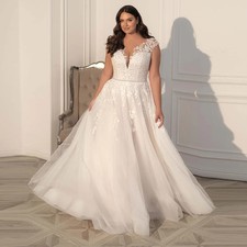 Plus Size Wedding Dress Cap Sleeves V Neck Bead Appliue A Line Tulle Bridal Gown