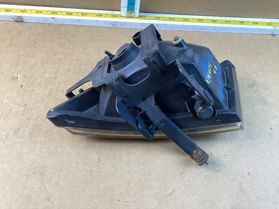 Luz antiniebla delantera derecha del lado del pasajero Hyundai Sonata 2006-2008 92202-3K0 OEM Foto 4 de 4